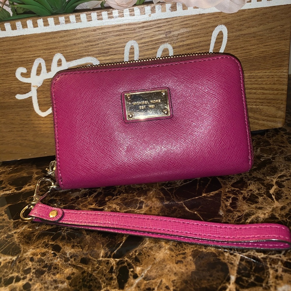 🦋 Michael Kors Wallet 🦋